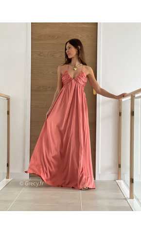 Robe longue satinée rose saumon cérémonie mariage grecy mode look printemps été 2025
