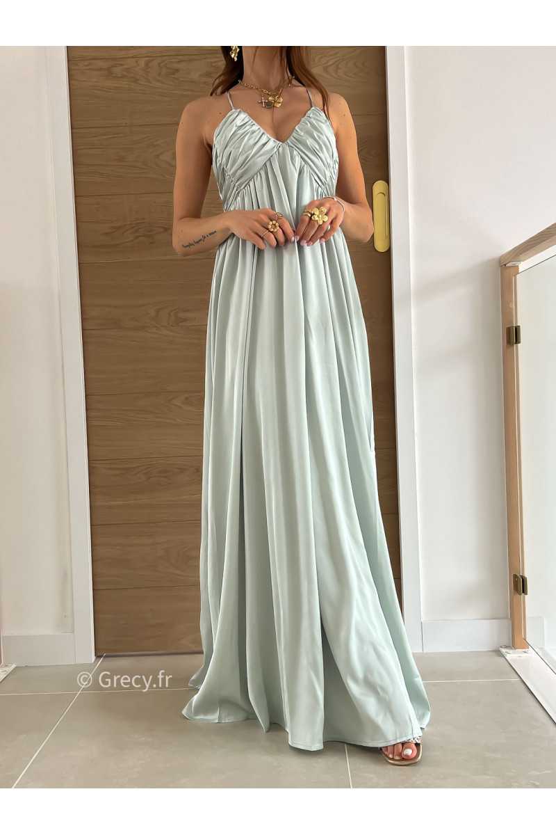 Robe longue satinée vert pastel cérémonie mariage grecy mode look printemps été 2025