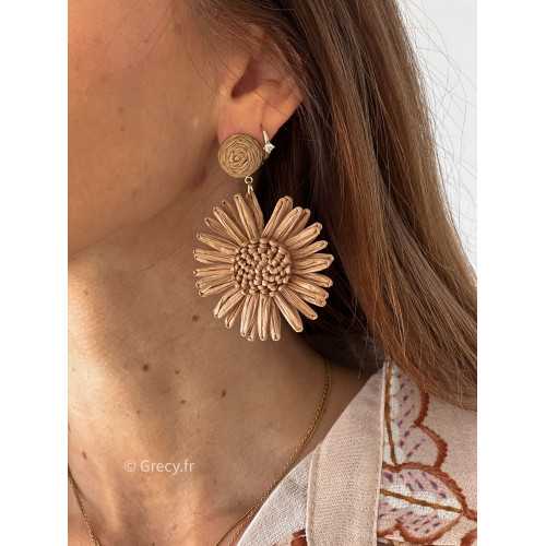 Boucles d'oreilles Bali taupe raphia légères été grecy bijoux