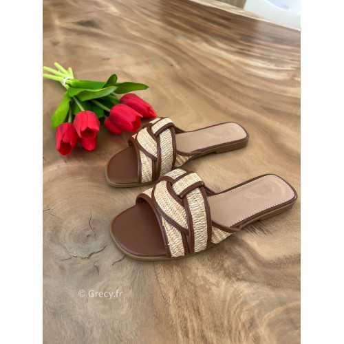 Sandales plates croisées raphia marron été 2025 mode tendance grecy