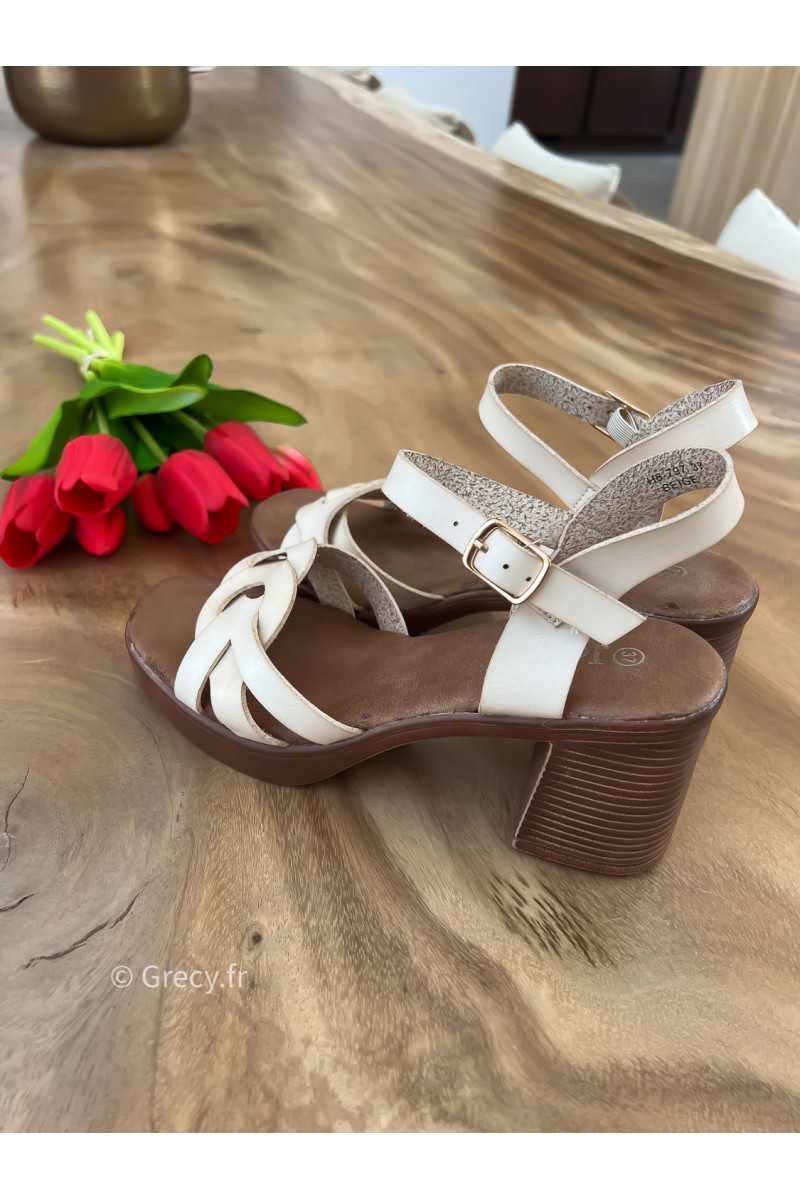 Sandales plates talons beige compensées marron été 2025 mode tendance grecy