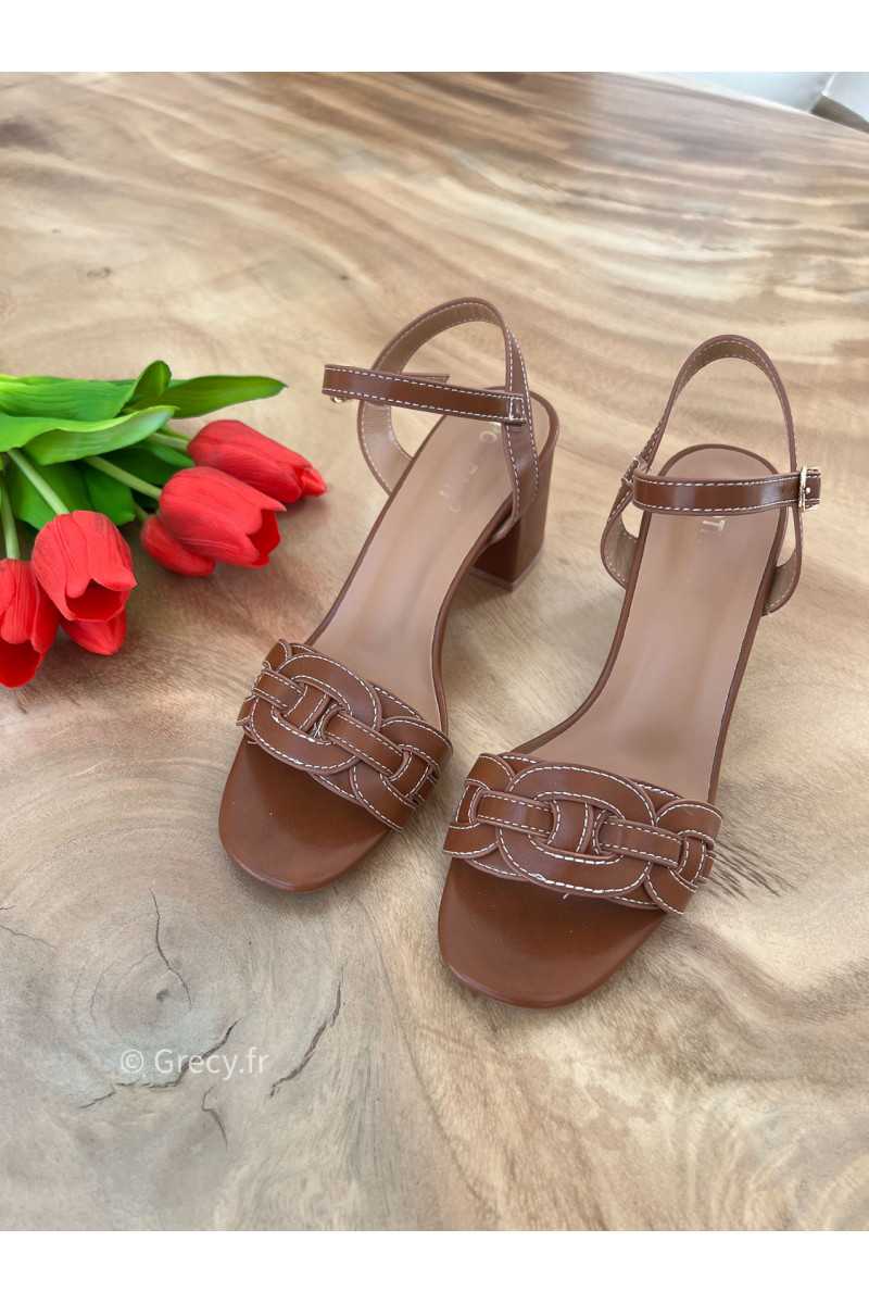 Sandales talons marron couture blanche été 2025 mode tendance grecy