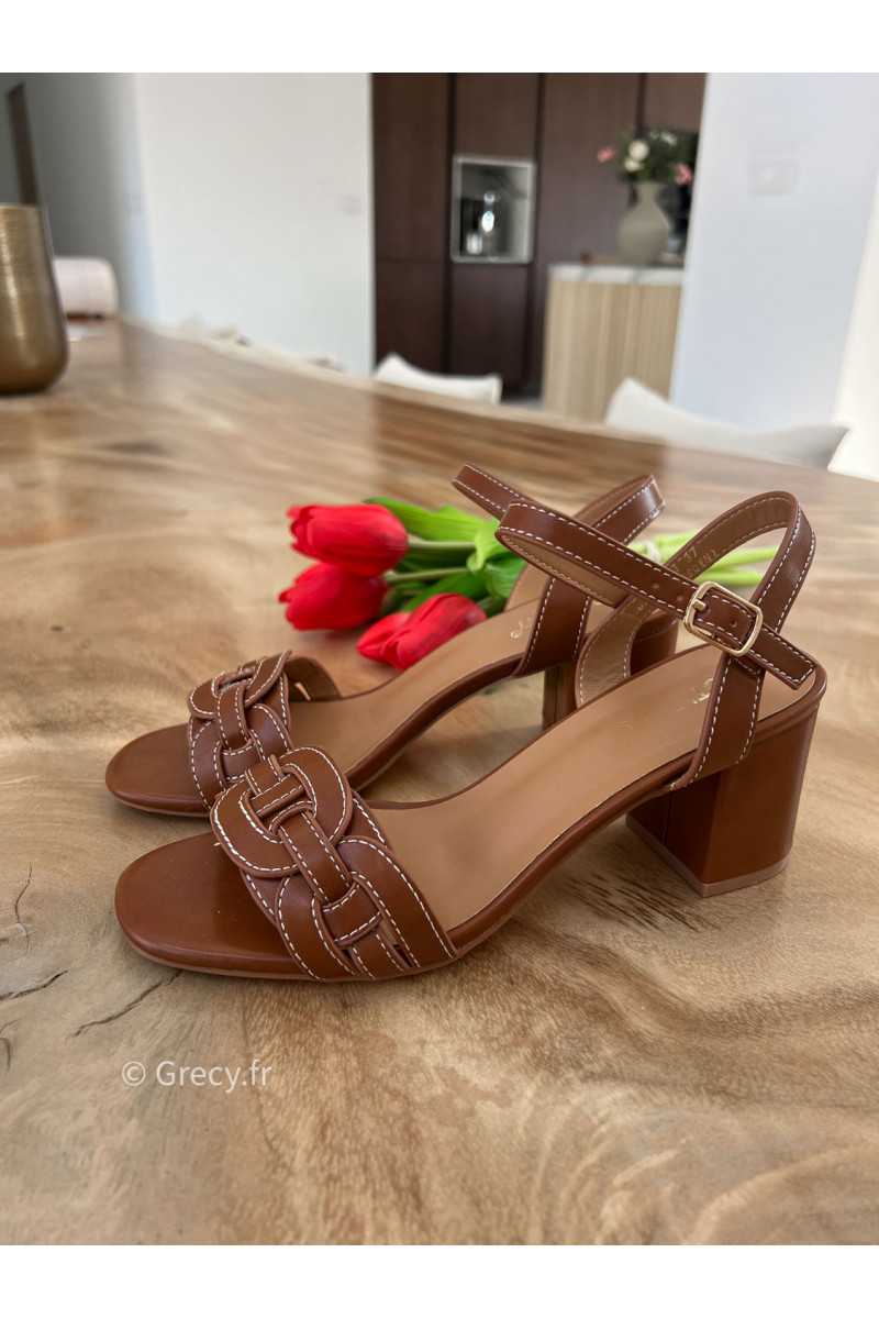 Sandales talons marron couture blanche été 2025 mode tendance grecy