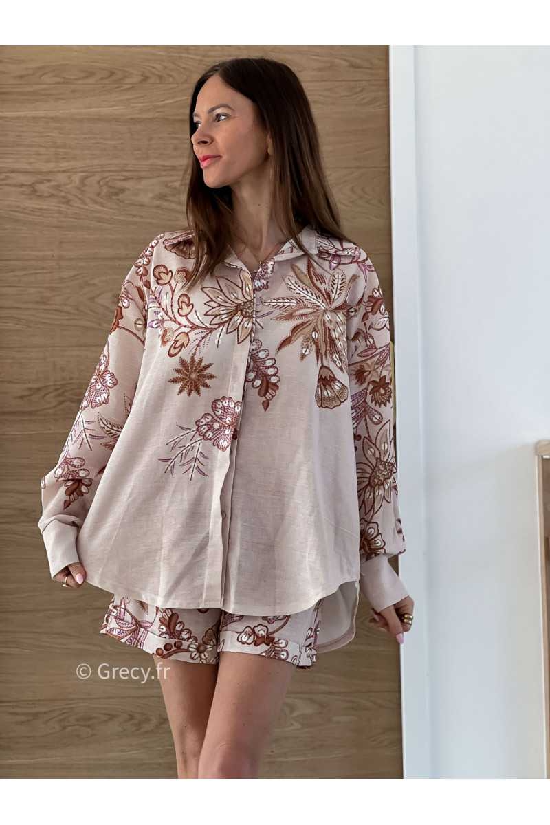 Ensemble floral beige short et chemise oversize printemps été 2025 mode tendance grecy