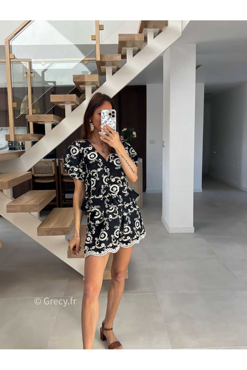 Ensemble broderies noir short et chemisier mode tendance printemps été 2025 grecy chic élégant