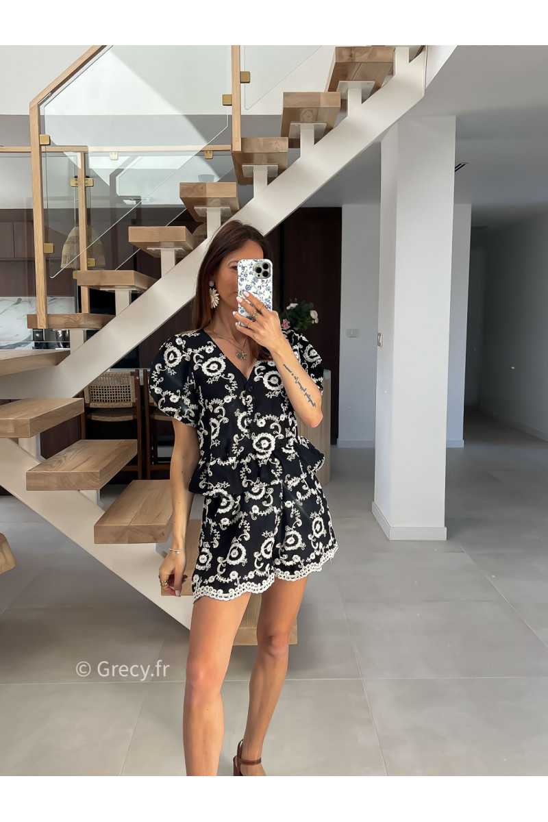 Ensemble broderies noir short et chemisier mode tendance printemps été 2025 grecy chic élégant