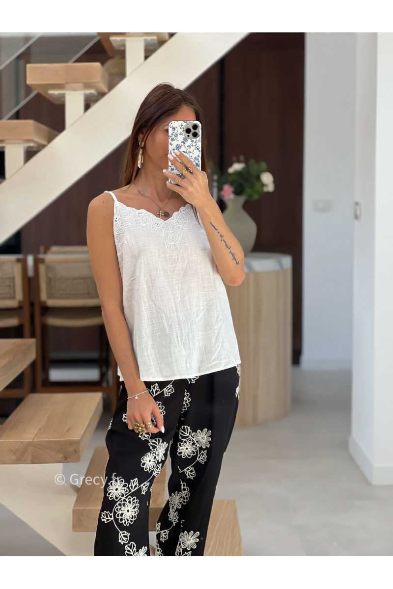 Débardeur broderies blanc mode tendance printemps été 2025 grecy chic élégant