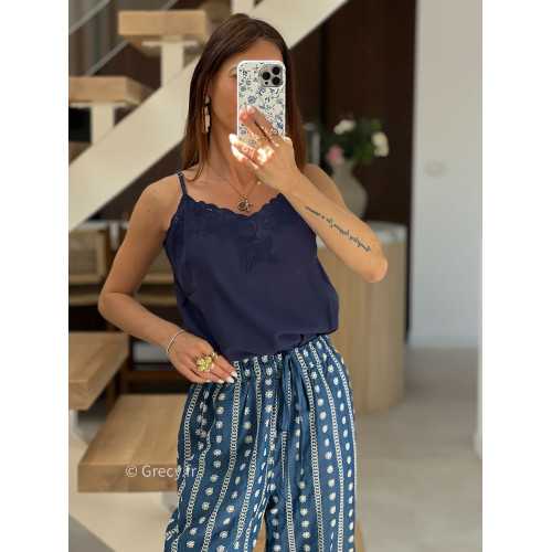 Débardeur broderies bleu marine mode tendance printemps été 2025 grecy chic élégant