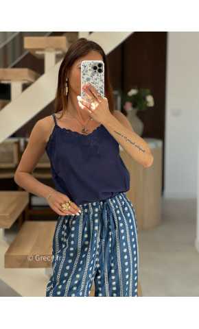 Débardeur broderies bleu marine mode tendance printemps été 2025 grecy chic élégant