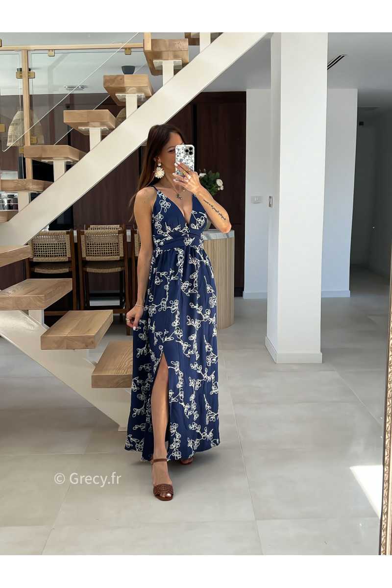 Robe longue marine broderies mode tendance printemps été 2025 grecy chic élégant