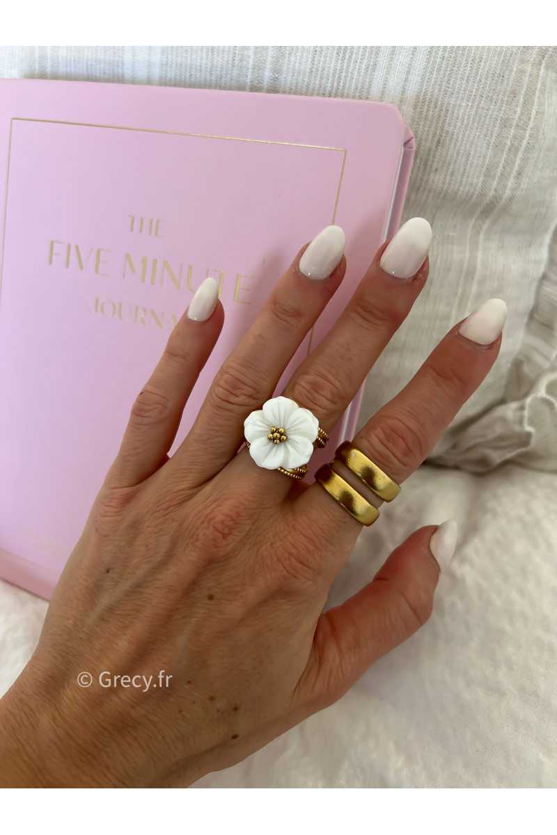 Bague fleur blanche acier inoxydable