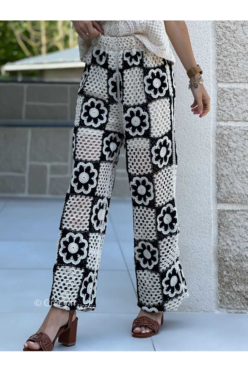 Pantalon crochet fleurs noir et blanc mode tendance ensemble printemps été chic