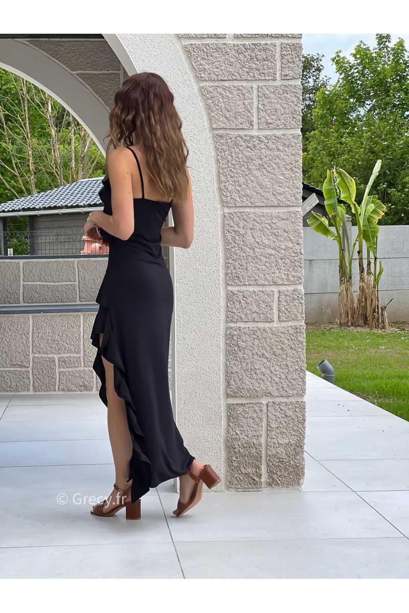Robe longue volants noire asymétrique mode grecy tendance printemps été 2025 ootd fluide cérémonie chic