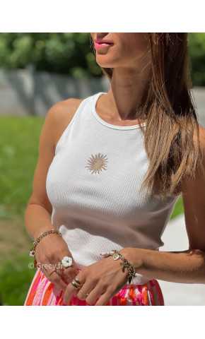 Top court soleil blanc débardeur mode tendance grecy printemps été 2025 basique intemporel
