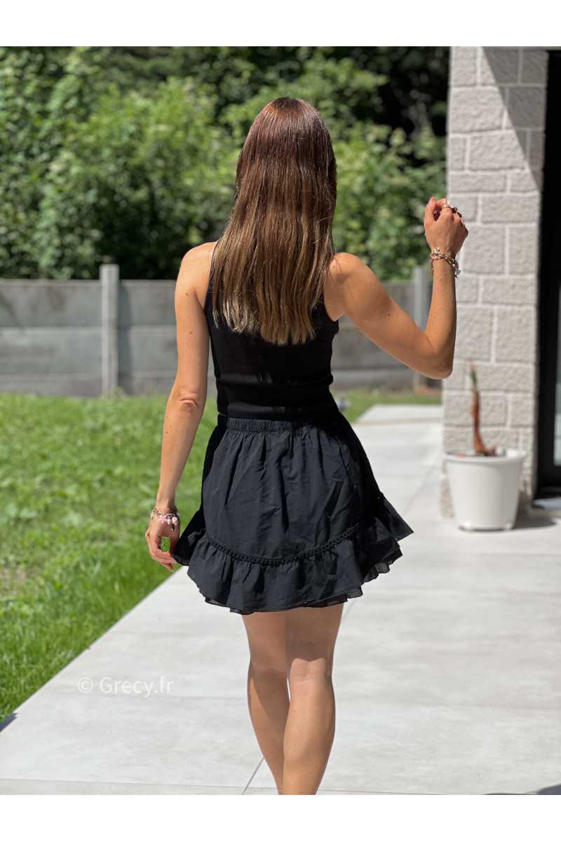 Jupe short noire mode tendance grecy printemps été 2025 basique intemporel