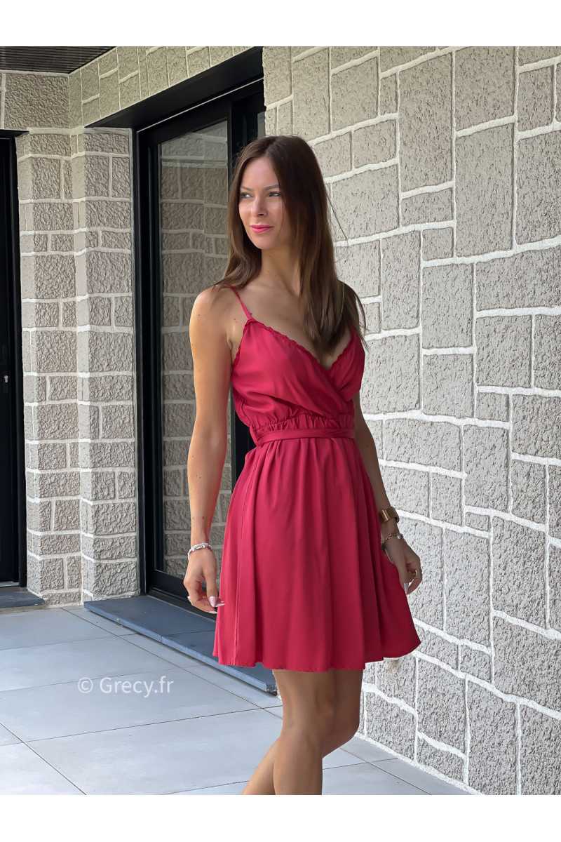 Robe rouge courte ceinturée printemps été mode tendance grecy zara mango