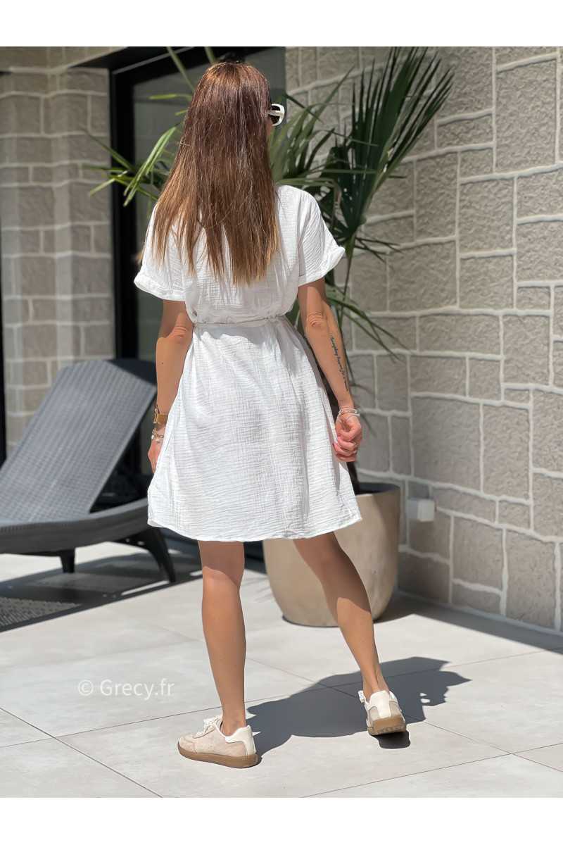 Robe chemise broderies gaze de coton fleurie blanche mode printemps été boutons ceinture grecy look ootd