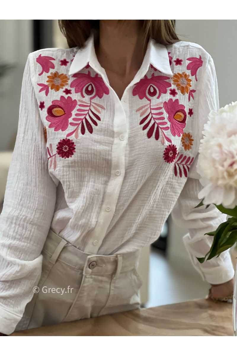 Chemise gaze de coton fleurie manches longues mode tendance grecy ootd outfit look rose printemps été 2025