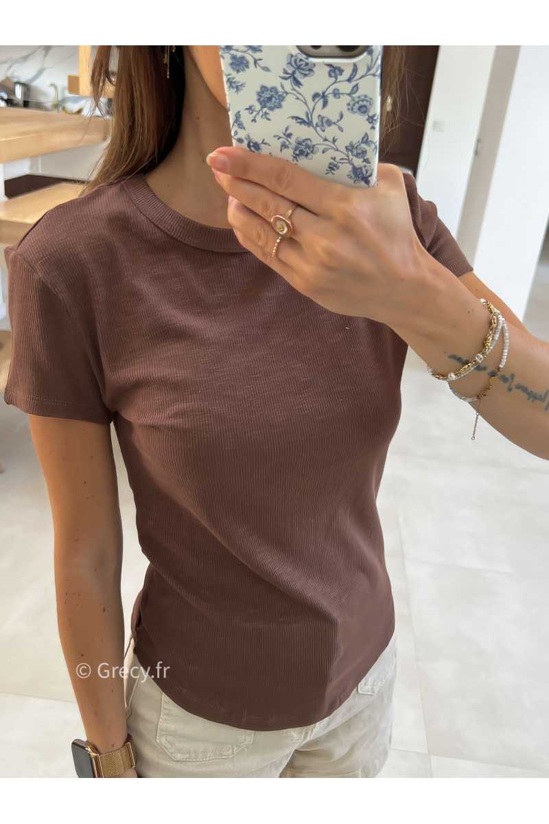 t-shirt épais marron côtelé basique intemporel prêt du corps cintré col rond mode tendance grecy été 2025