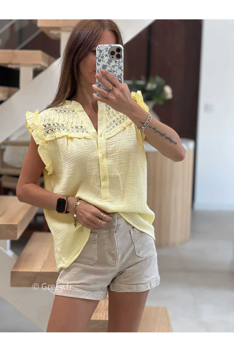 Blouse gaze de coton jaune volants broderies mode tendance grecy été 2025