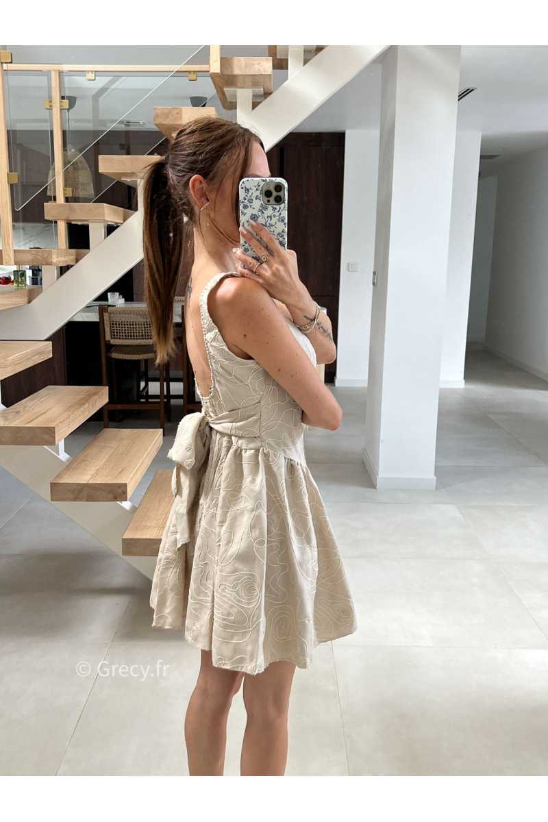 Robe courte beige broderies mode tendance grecy