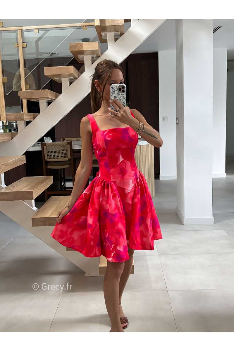 Robe courte rouge rose fleurie corset cérémonie mode tendance grecy