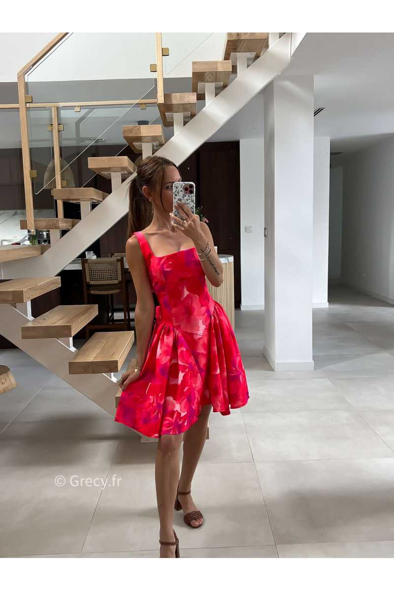 Robe courte rouge rose fleurie corset cérémonie mode tendance grecy noeud dos