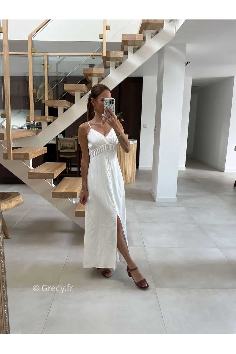 Robe longue en lin boutonnée à bretelles été look chic intemporel mode tendance grecy
