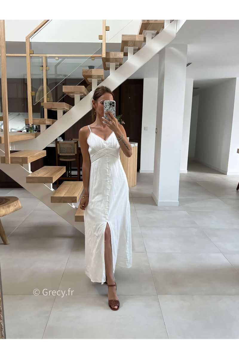 Robe longue en lin boutonnée à bretelles été look chic intemporel mode tendance grecy