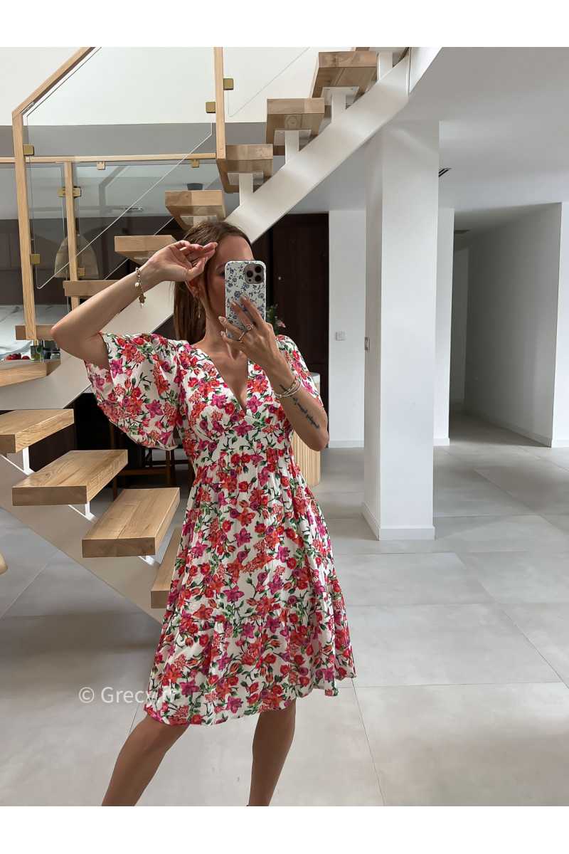 Robe courte fleurie été look chic intemporel mode tendance grecy