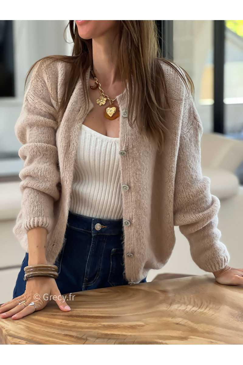 Gilet boutonné alpaga mohair beige basique tendance grecy look