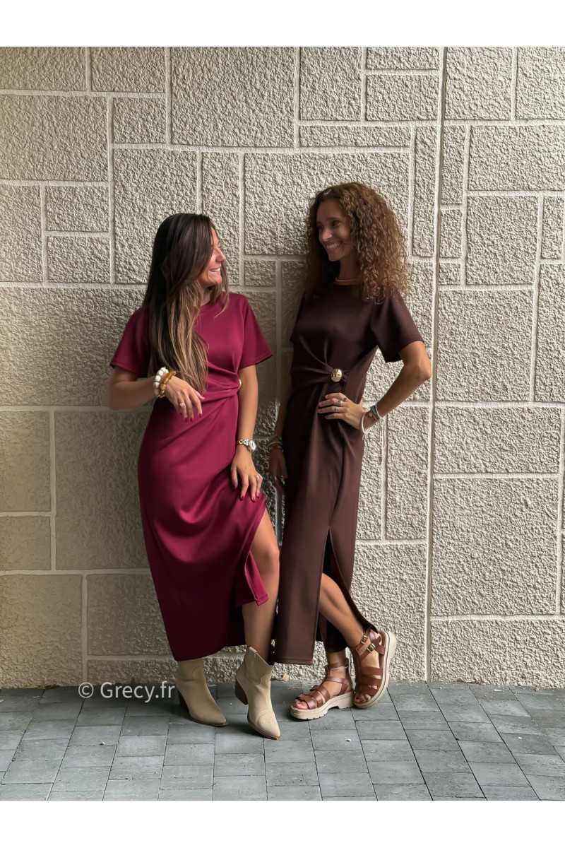 robe longue bordeaux manches courtes détail doré fente basique tendance grecy look automne hiver 2025 2026