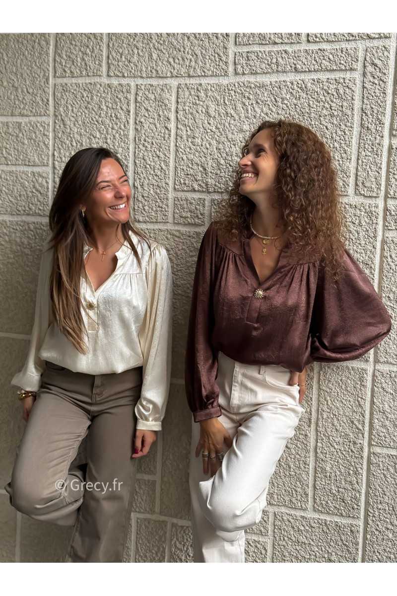 blouse beige écru fluide oversize bouton doré soleil manches longues basique tendance grecy look automne hiver 2025 2026