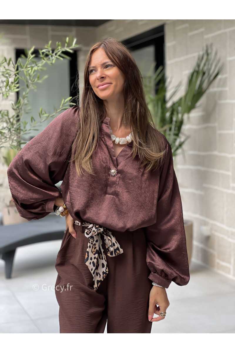 blouse marron fluide oversize bouton doré soleil manches longues basique tendance grecy look automne hiver 2025 2026