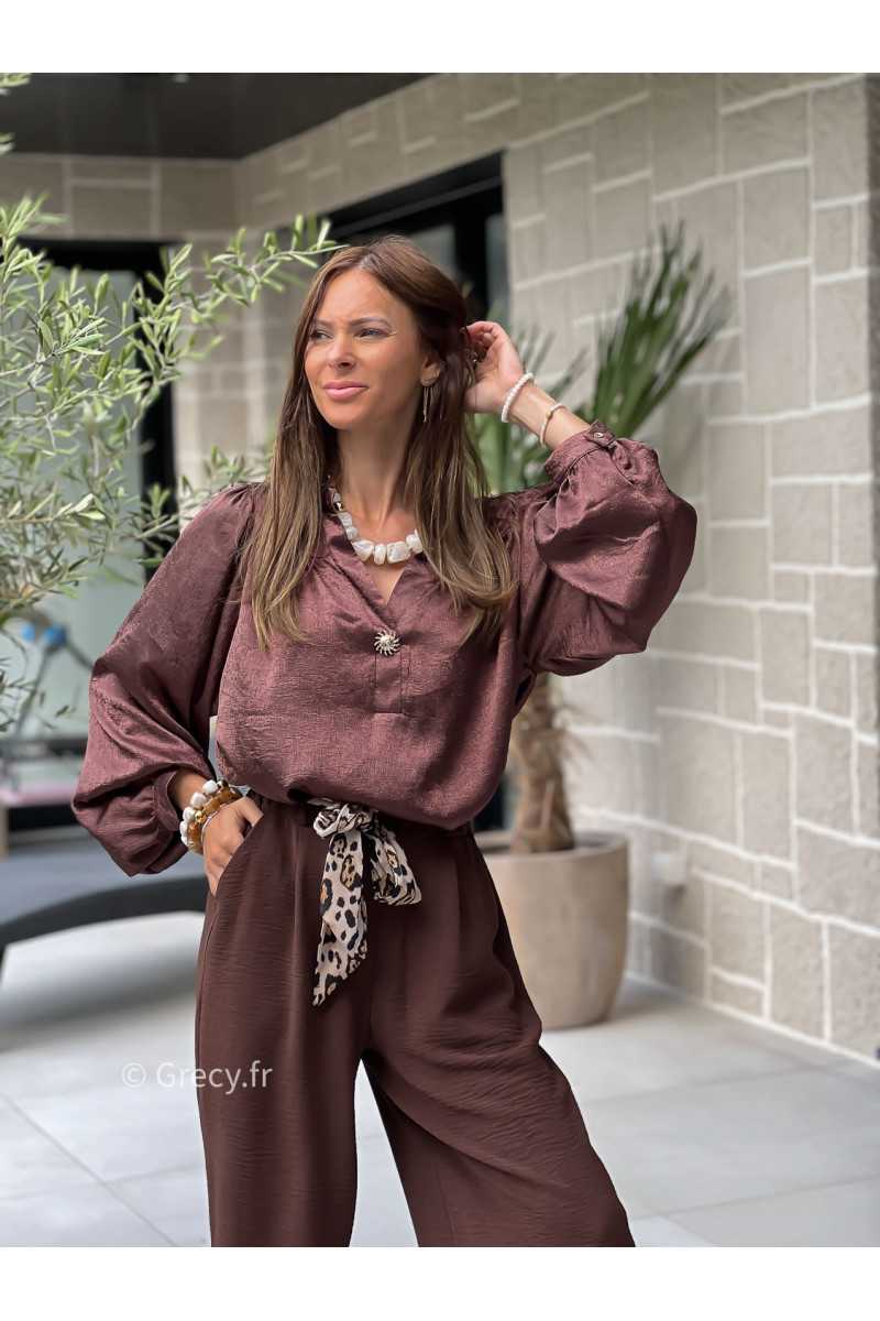 blouse marron fluide oversize bouton doré soleil manches longues basique tendance grecy look automne hiver 2025 2026