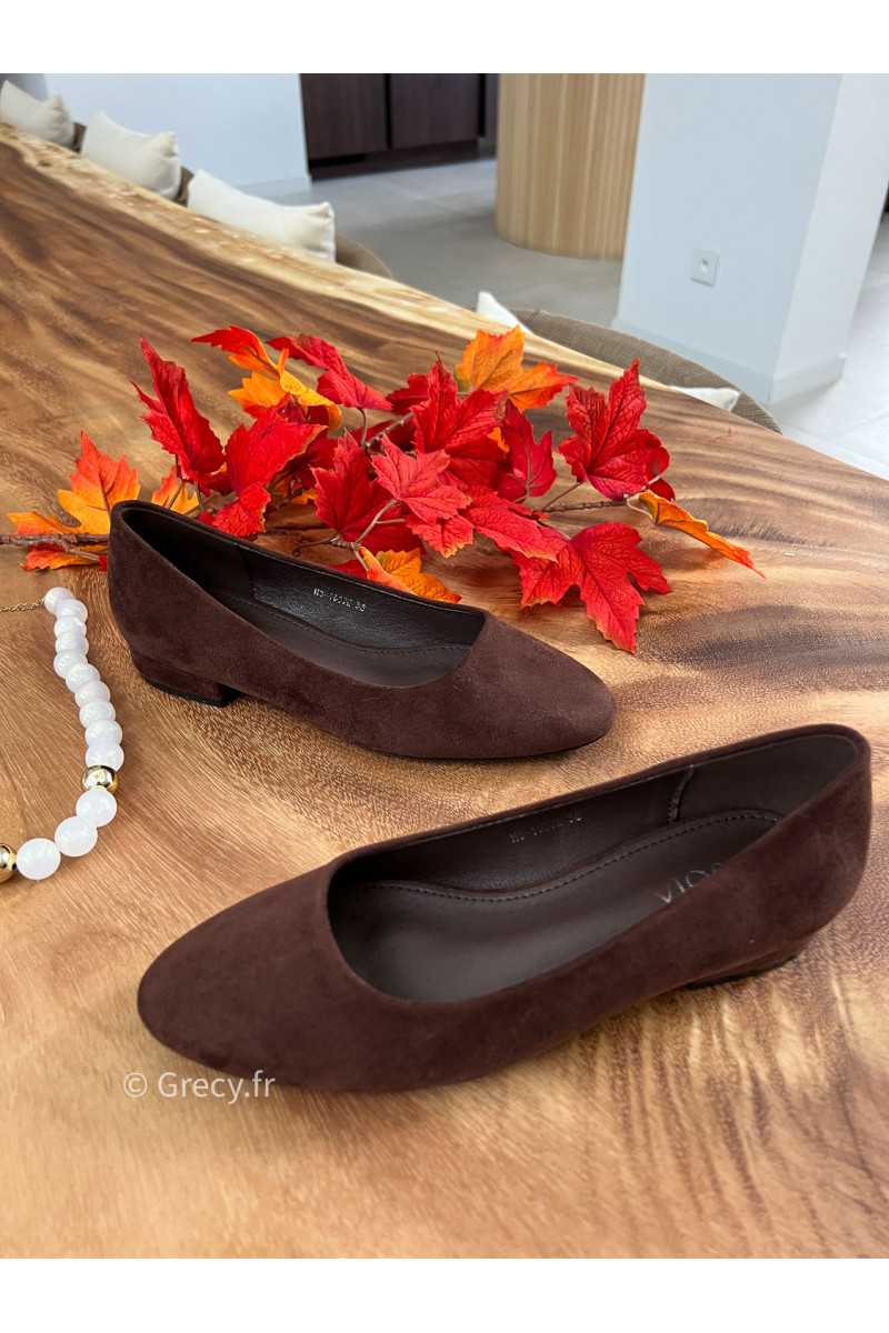 ballerines marron chocolat suédine basique tendance grecy look automne hiver 2025 2026