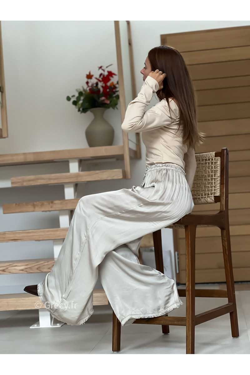 pantalon fluide soie beige basique tendance grecy look automne hiver 2025 2026