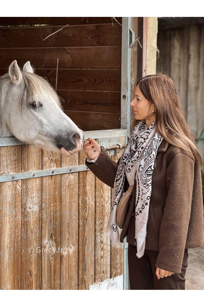 Echarpe beige en laine foulard motif bandana kujten