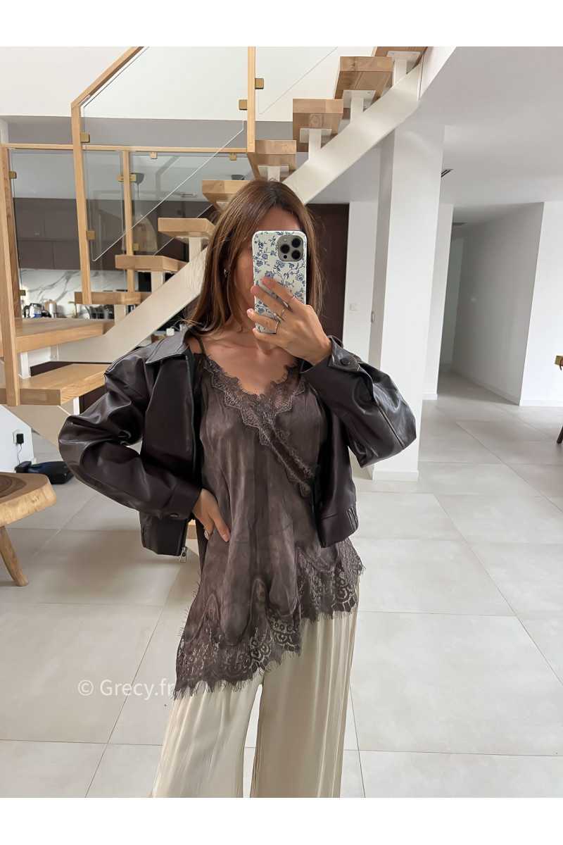 Débardeur style lingerie dentelles taupe mode tendance grecy look Zara mango