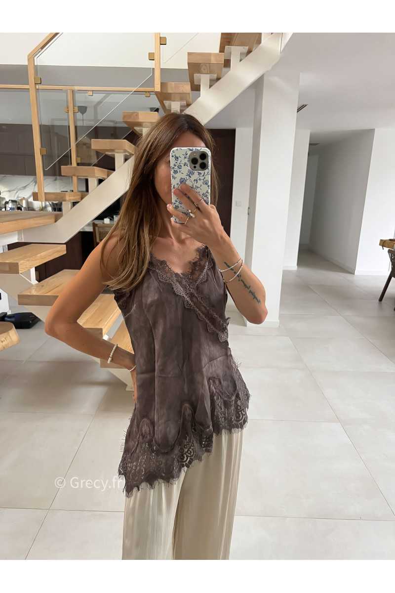 Débardeur style lingerie dentelles taupe mode tendance grecy look Zara mango