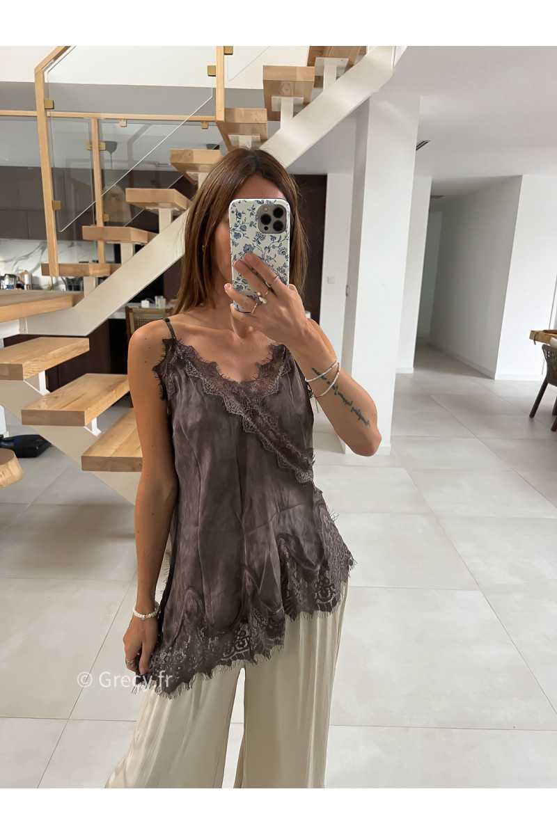 Débardeur style lingerie dentelles taupe mode tendance grecy look Zara mango