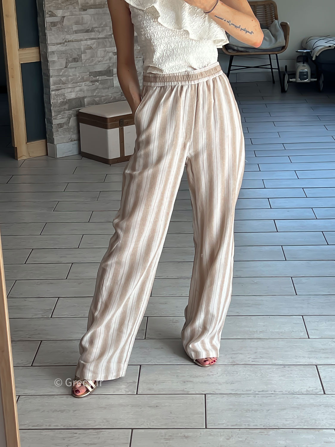 Pantalon large couleur beige en coton avec corde Taille S Couleur