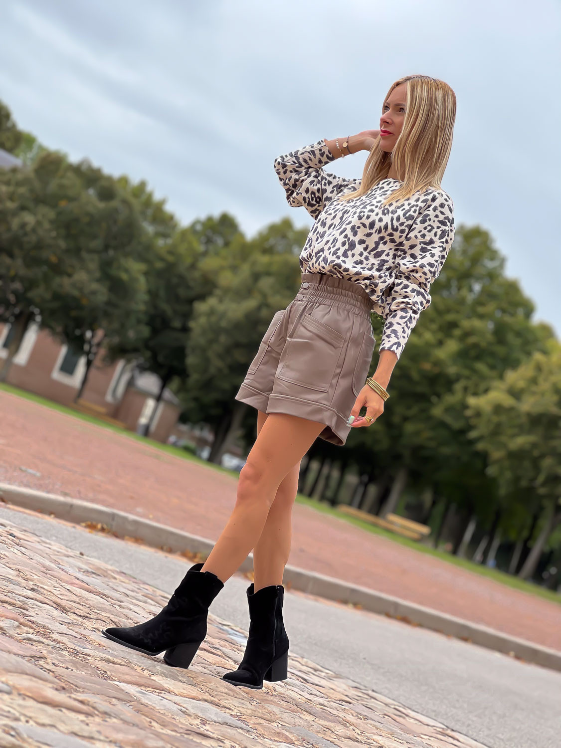 Simili cuir online taille haute