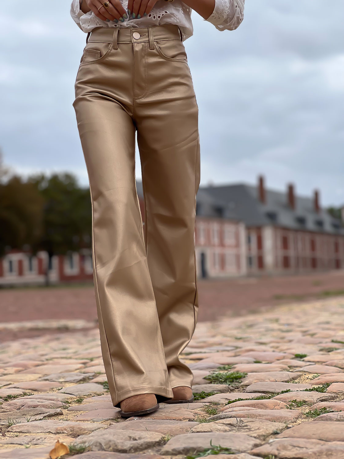 Pantalon simili cuir store avec fermeture eclair