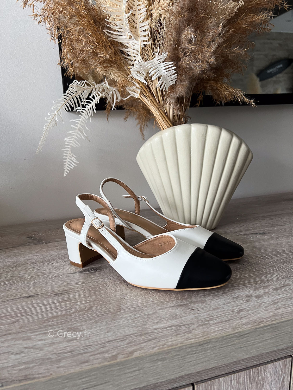Escarpins chanel beige et noir top